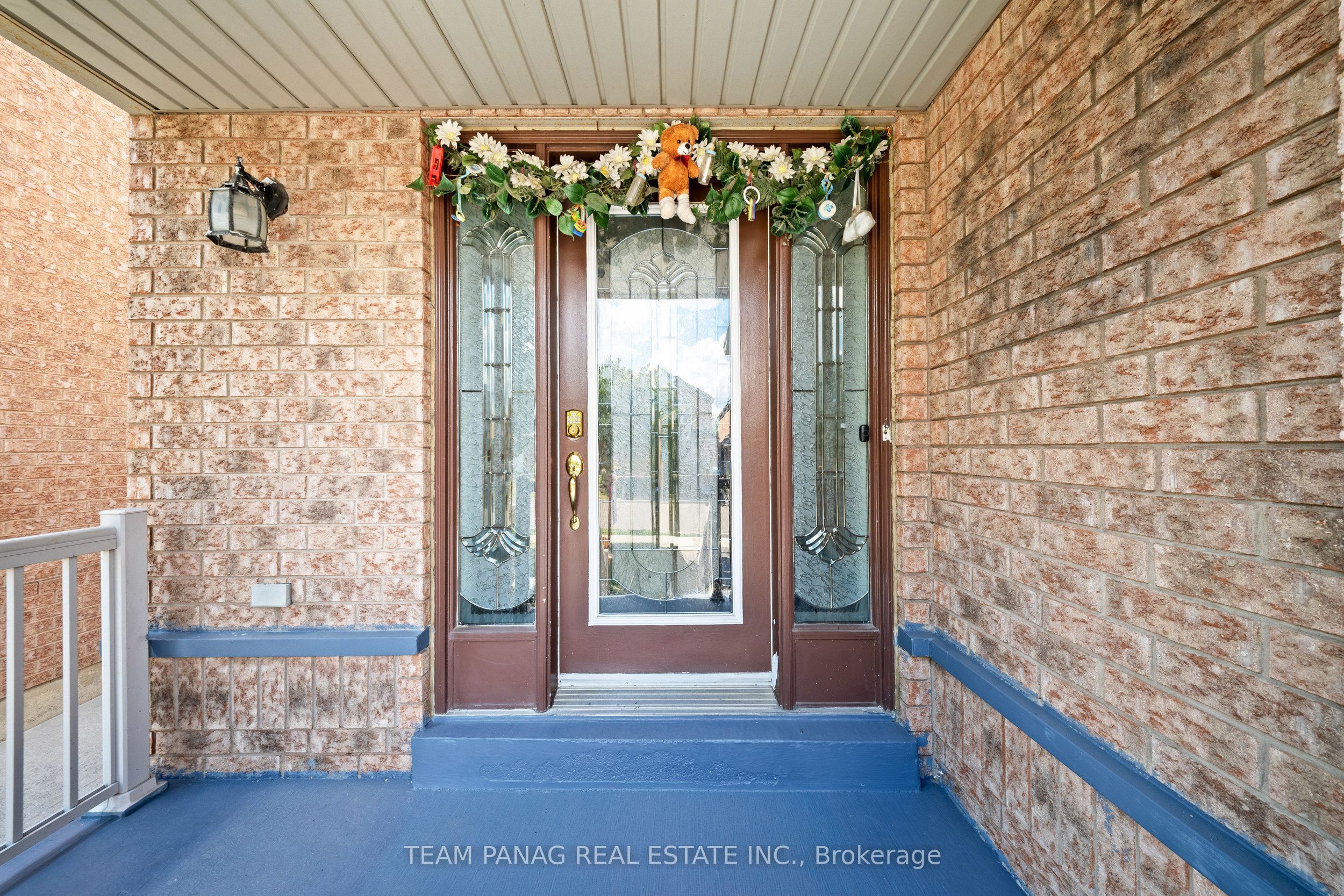 48 Sweet Clover Crescent