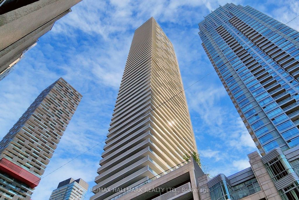 Photo of 2221 Yonge Street #313, Toronto, ON M4S 2B4 (MLS # C12445618)