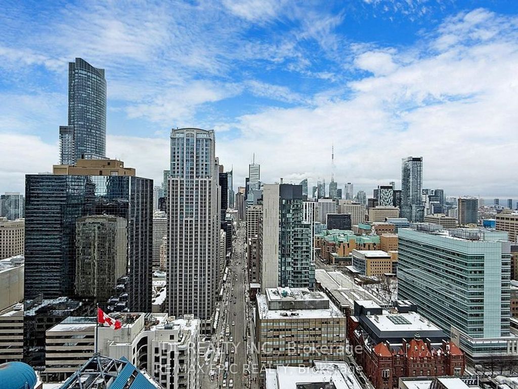 Photo of 832 Bay Street #2208, Toronto, ON M5S 1Z6 (MLS # C12192761)