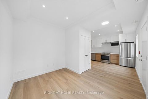 91 Barton Avenue Toronto ON M6G 1P7