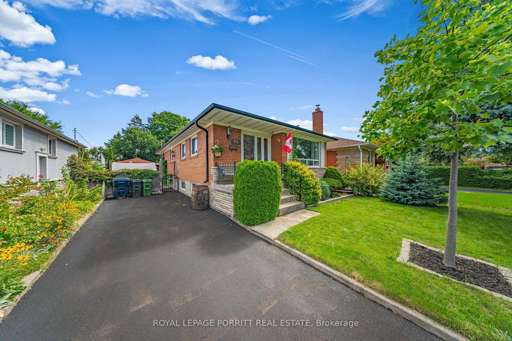 Photo of 26 Richland Crescent, Toronto, ON M9C 4C2 (MLS # W12400119)