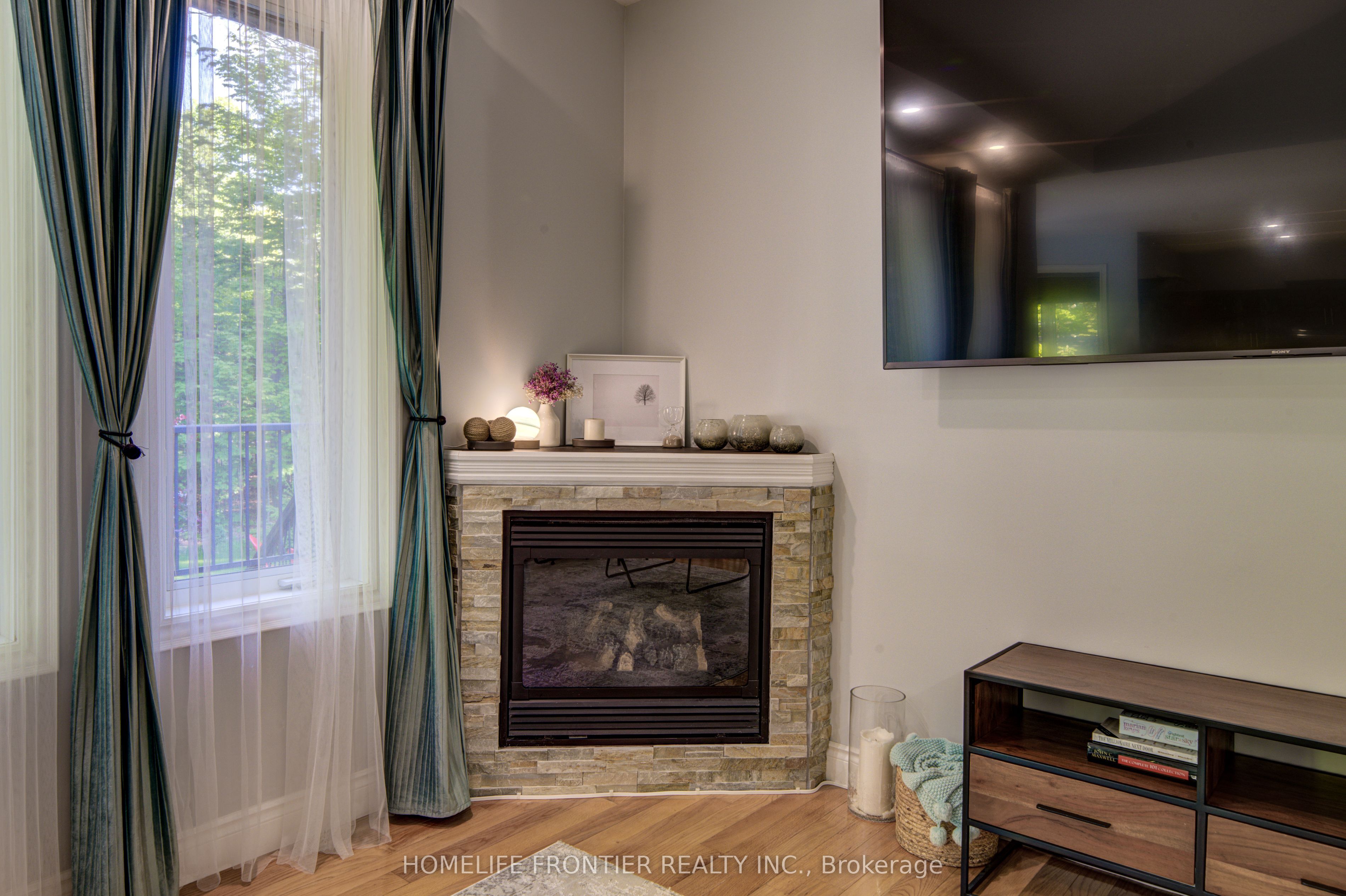 42 Forest Circle