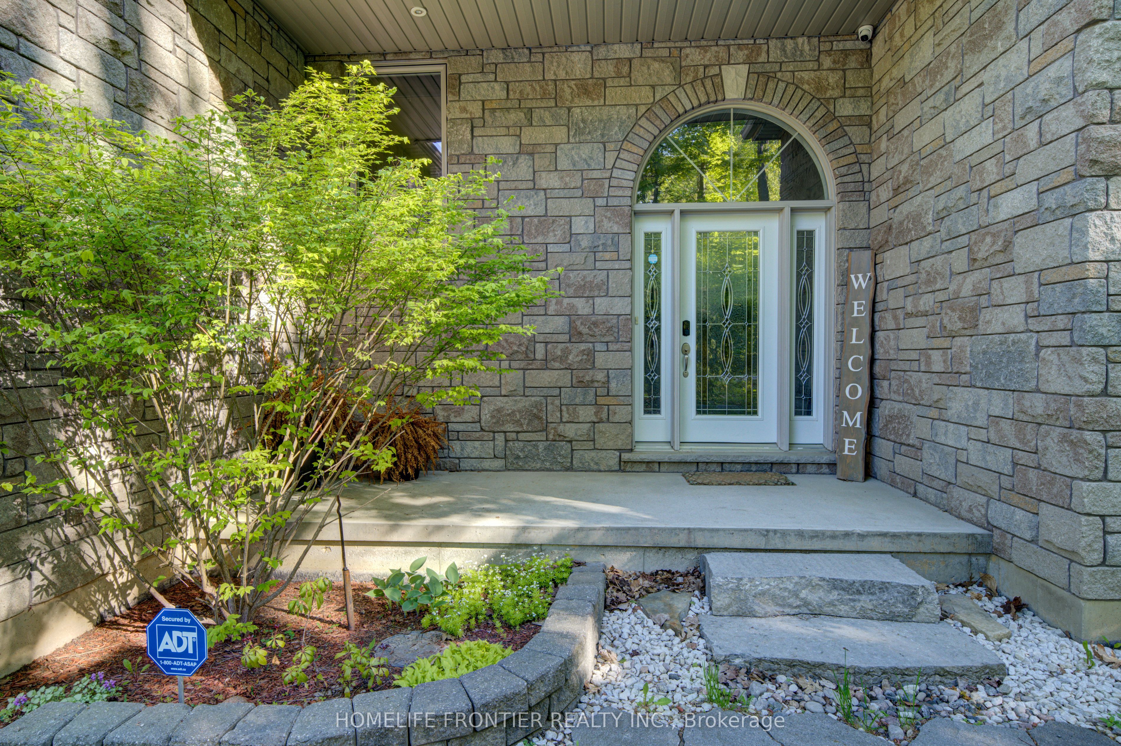 42 Forest Circle