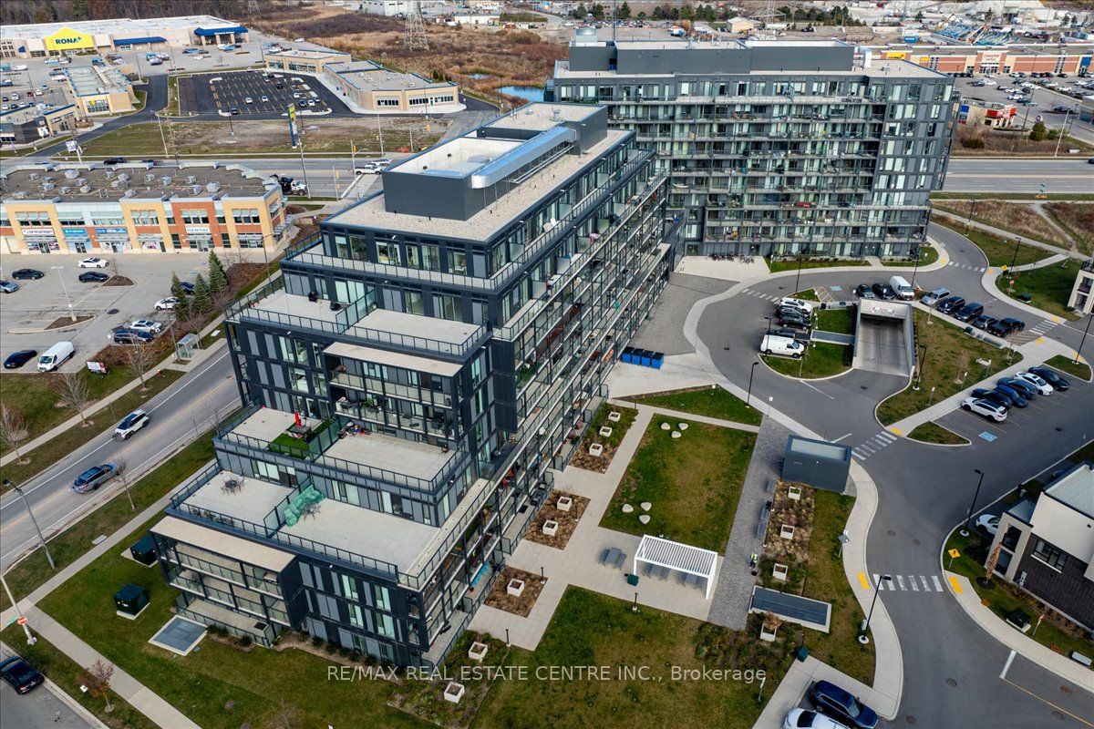 3200 Dakota Common N/A B1016