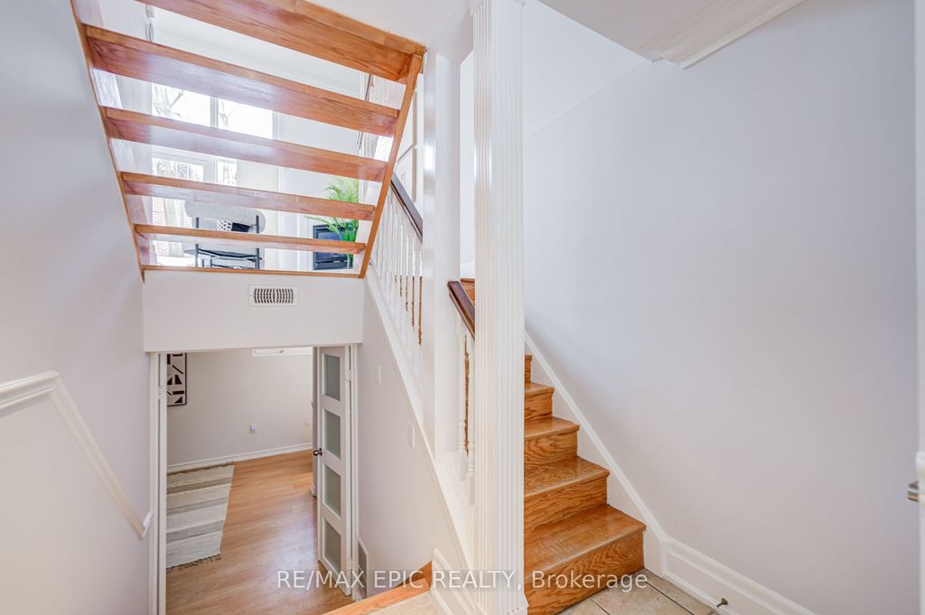 Photo of 115 Henderson Avenue #6, Markham, ON L3T 2L3 (MLS # N12885032)