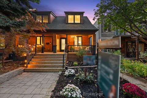 Photo of 40 1/2 Morse Street N, Toronto, ON M4M 2P6 (MLS # E12474383)
