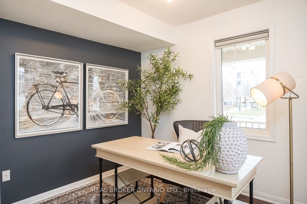 Photo of 984 Nadalin Heights, Milton, ON L9T 8R1 (MLS # W12948938)