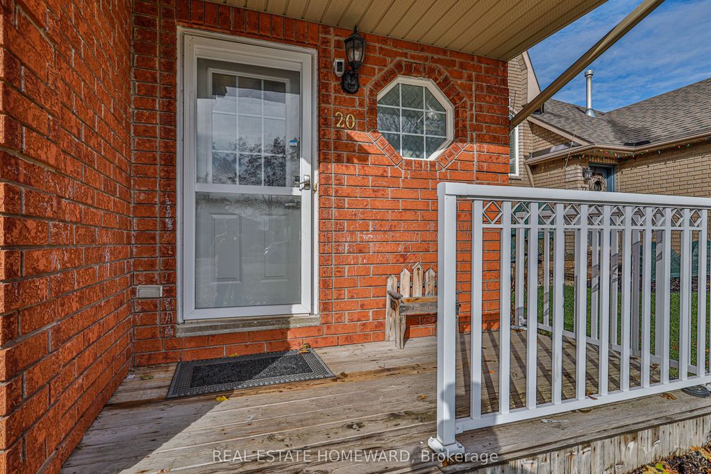 Photo of 20 MASTERS Drive, Barrie, ON L4M 6W4 (MLS # S13187792)