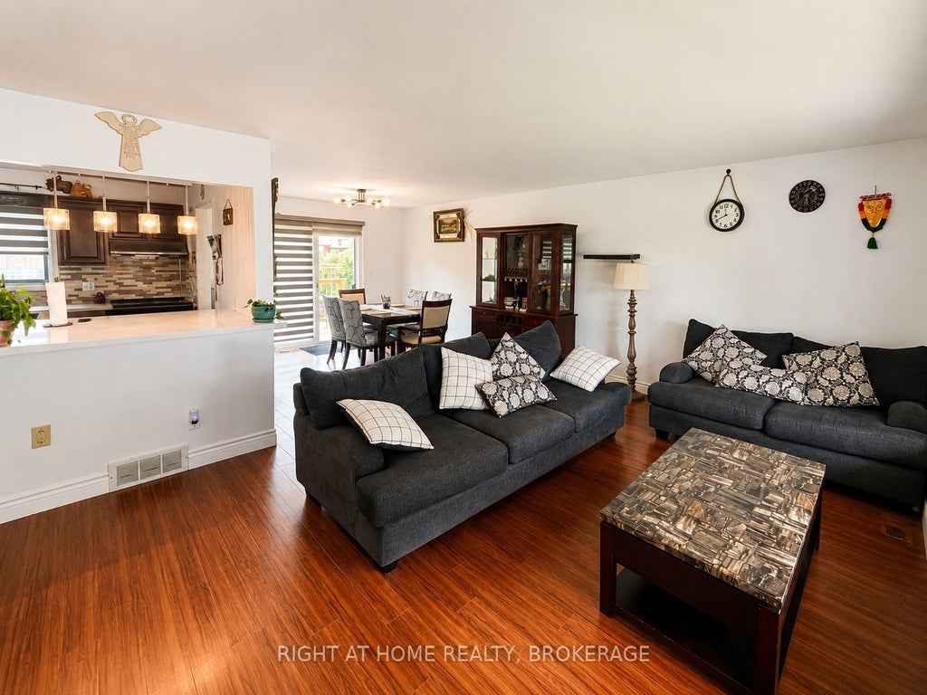 Photo of 7698 Mulhern Street, Niagara Falls, ON L2H 1B5 (MLS # X13846382)