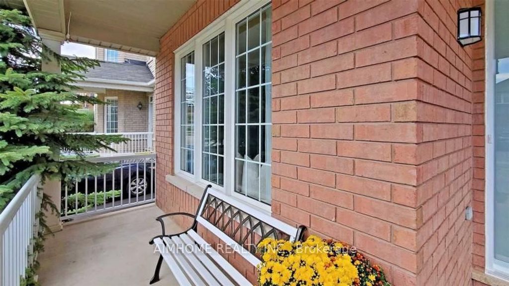 Photo of 142 Alfred Smith Way, Newmarket, ON L3X 3B9 (MLS # N12771980)