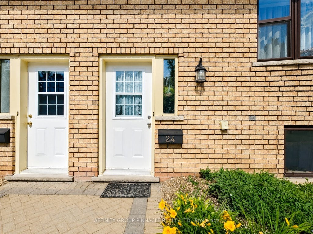 Photo of 115 Mary Street W #24, Kawartha Lakes, ON K9V 2N7 (MLS # X14019446)