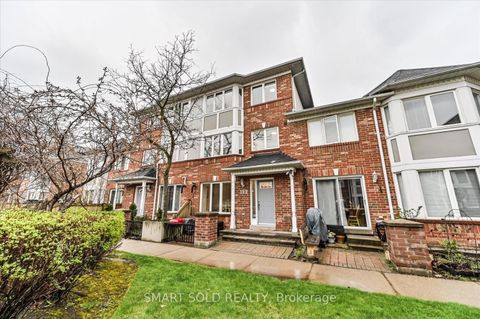 18 Clark Avenue W 152 Vaughan ON L4J 8H1