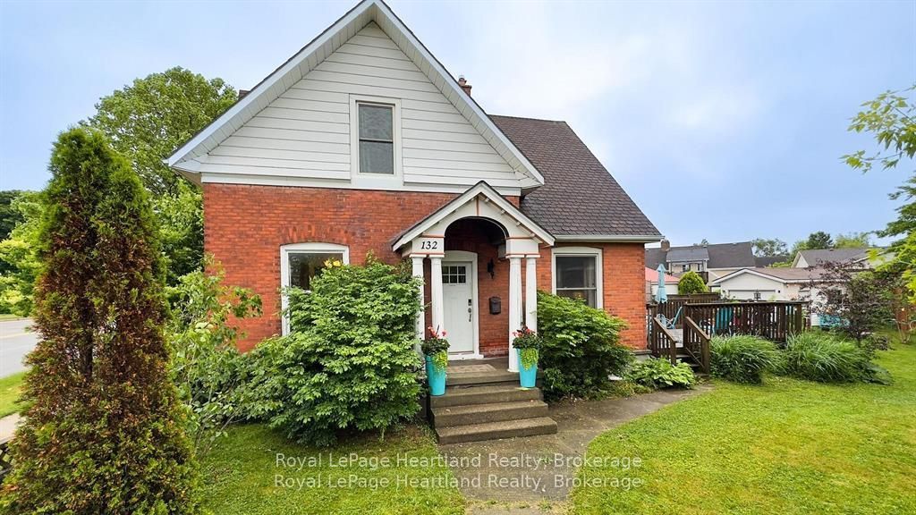 Photo of 132 Elgin Avenue E, Goderich, ON N7A 1K6 (MLS # X12653078)