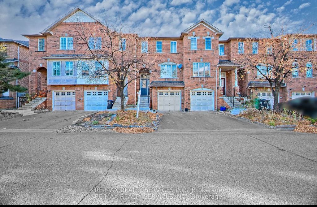 Photo of 170 Havelock Drive #21, Brampton, ON L6W 4T3 (MLS # W13036344)