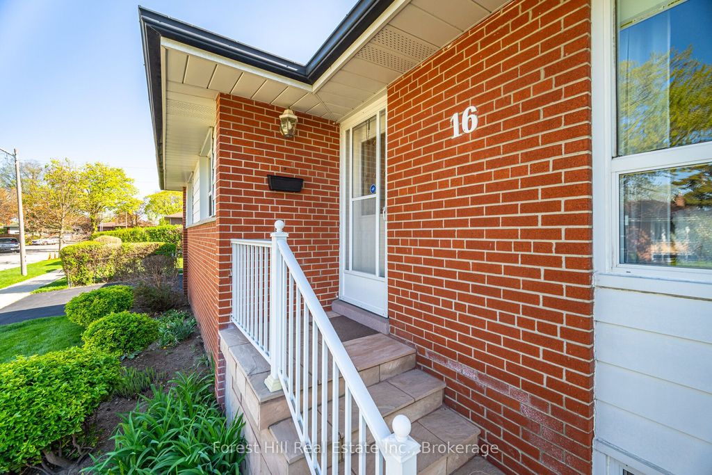 Photo of 16 Bethwin Place, Toronto, ON M9R 2C4 (MLS # W12426213)