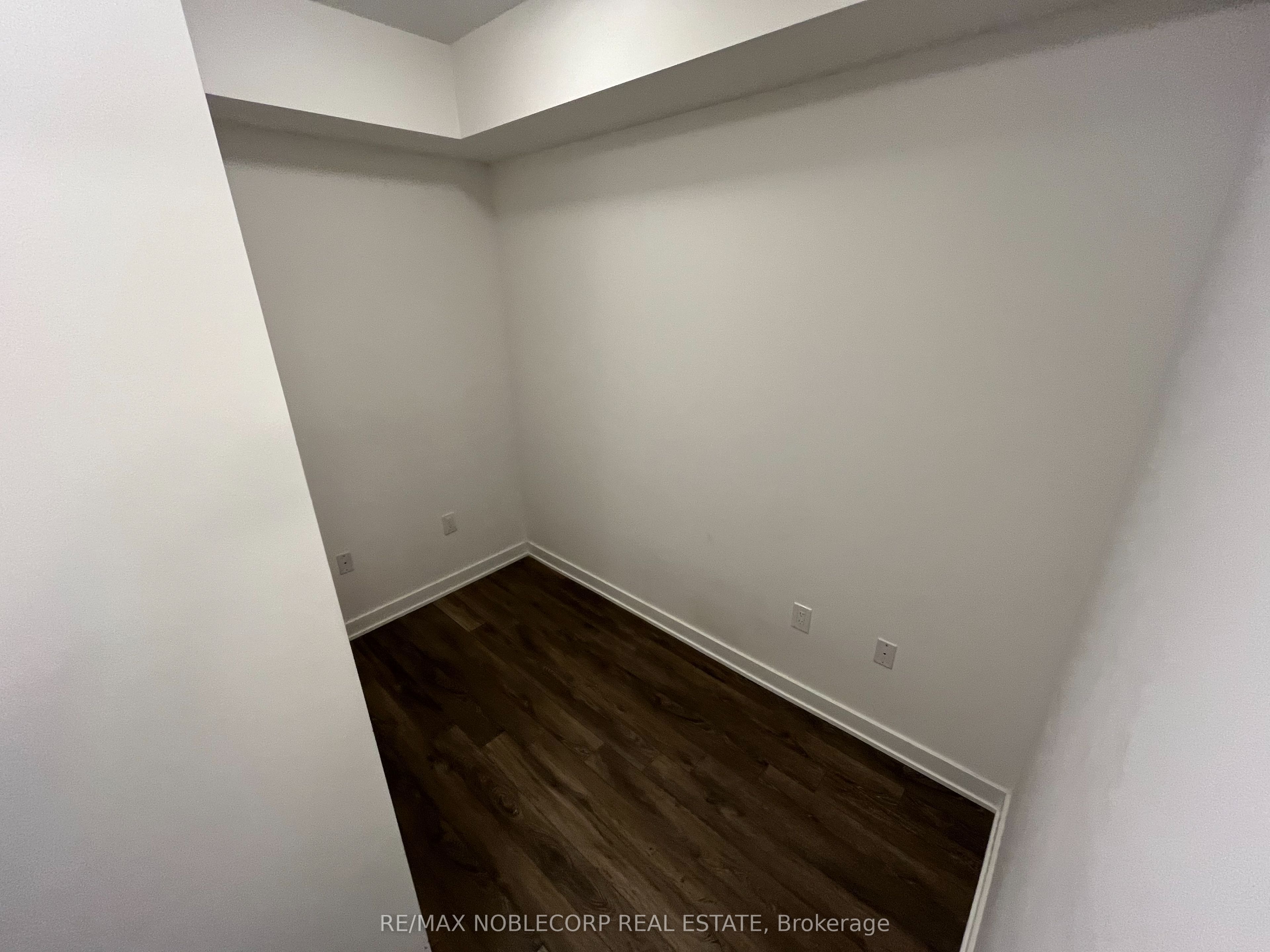 100 Eagle Rock Way 822