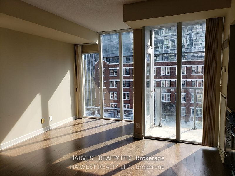 21 Nelson Street 708