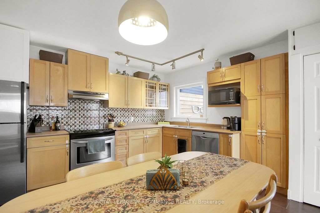 Photo of 345 Tweedsmuir Avenue, Westboro - Hampton Park, ON K1Z 5N3 (MLS # X12954668)