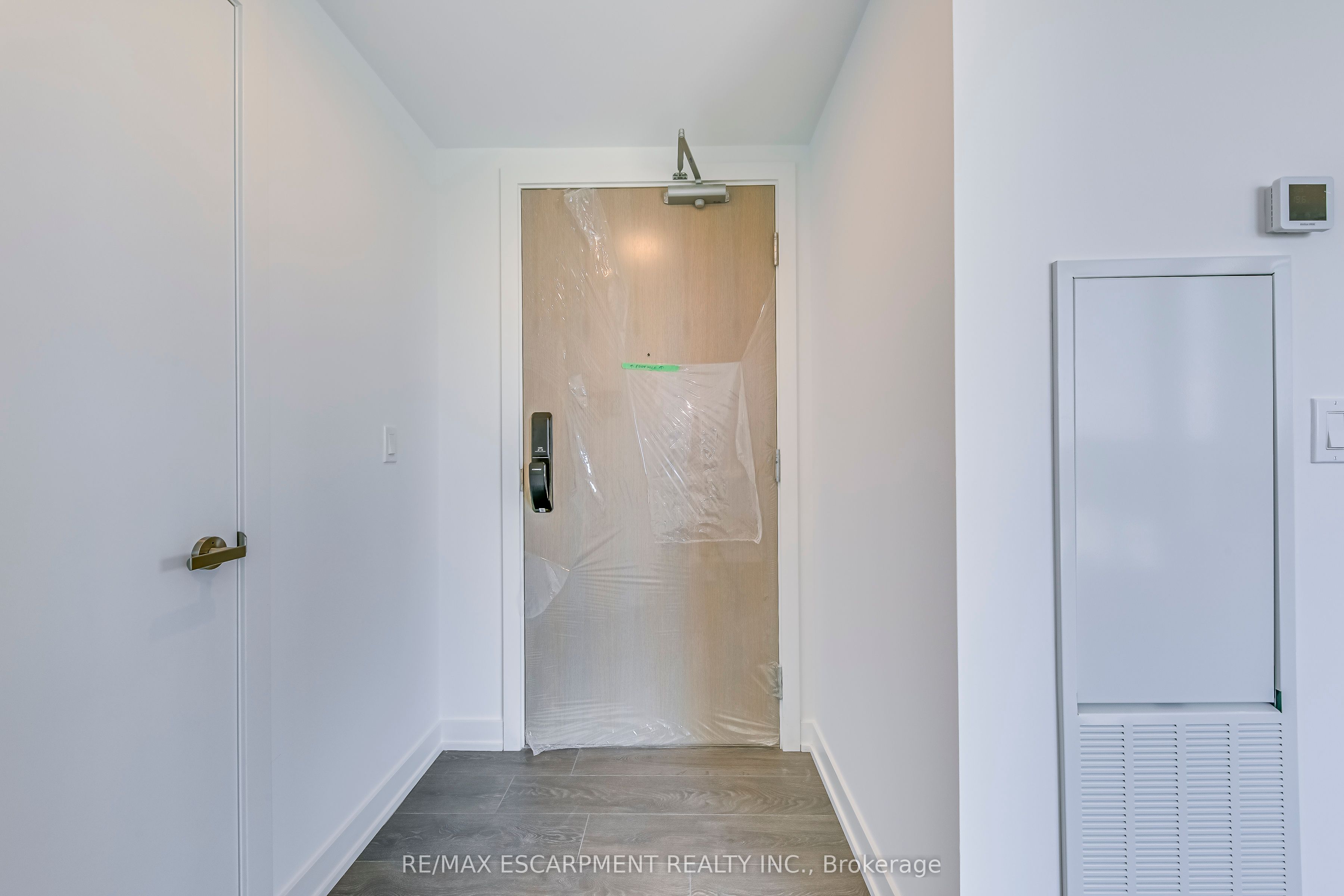 370 Martha Street 1511