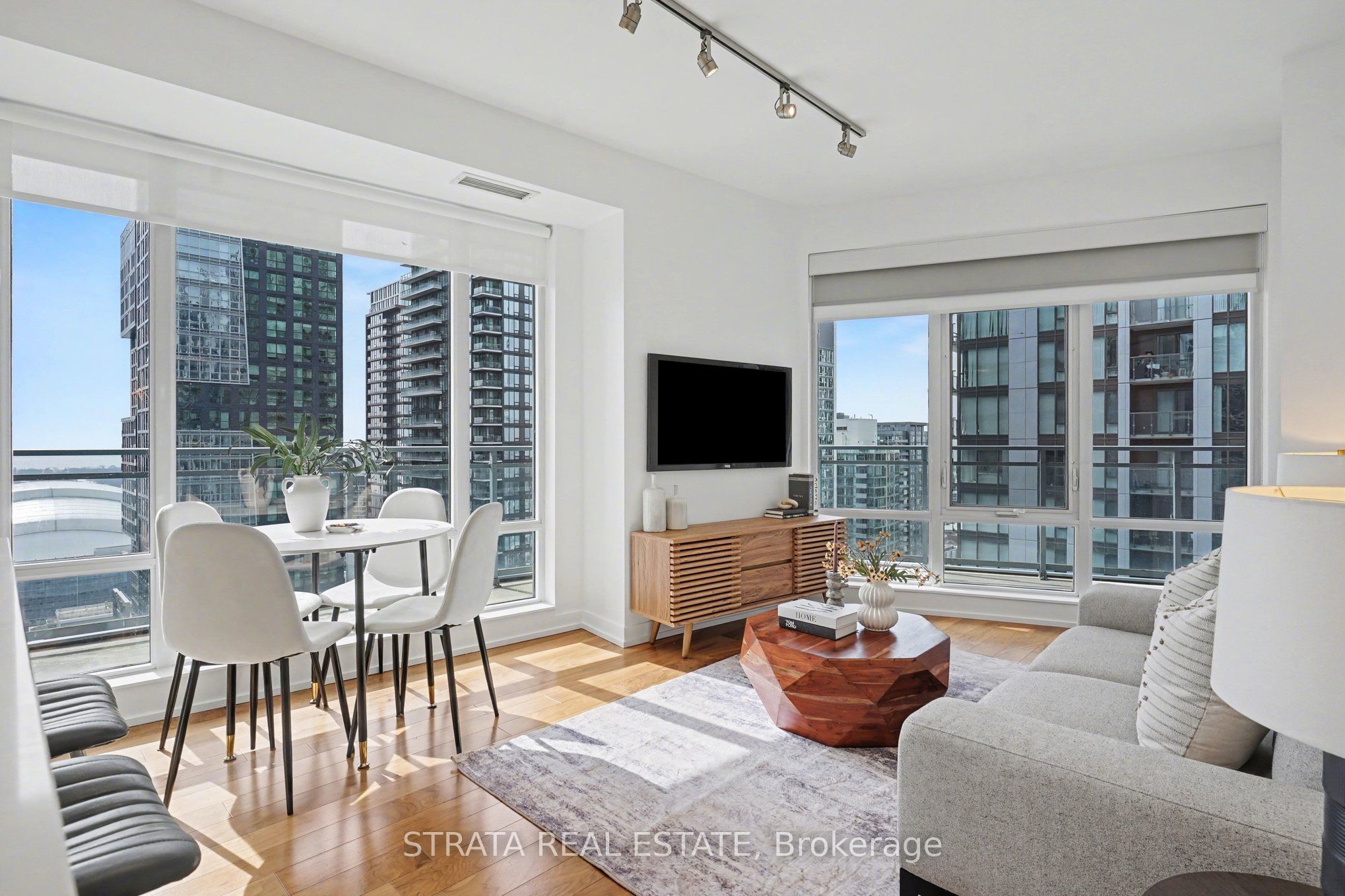 21 Widmer Street 3511