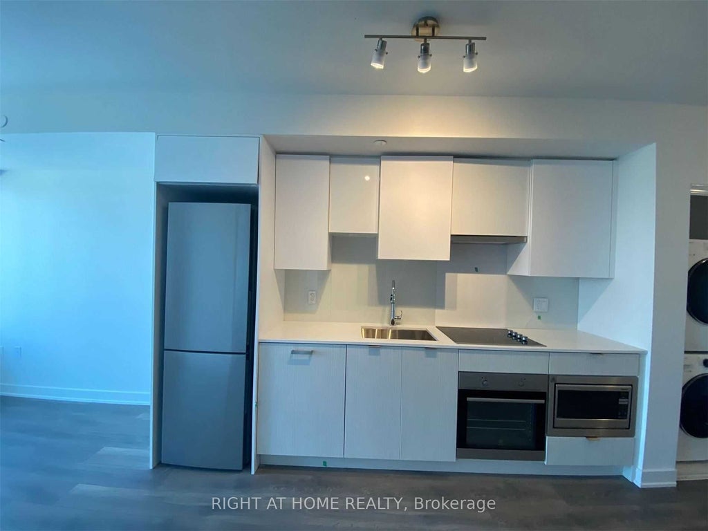 Photo of 99 Broadway Avenue #2912, Toronto, ON M4P 0E3 (MLS # C13533566)