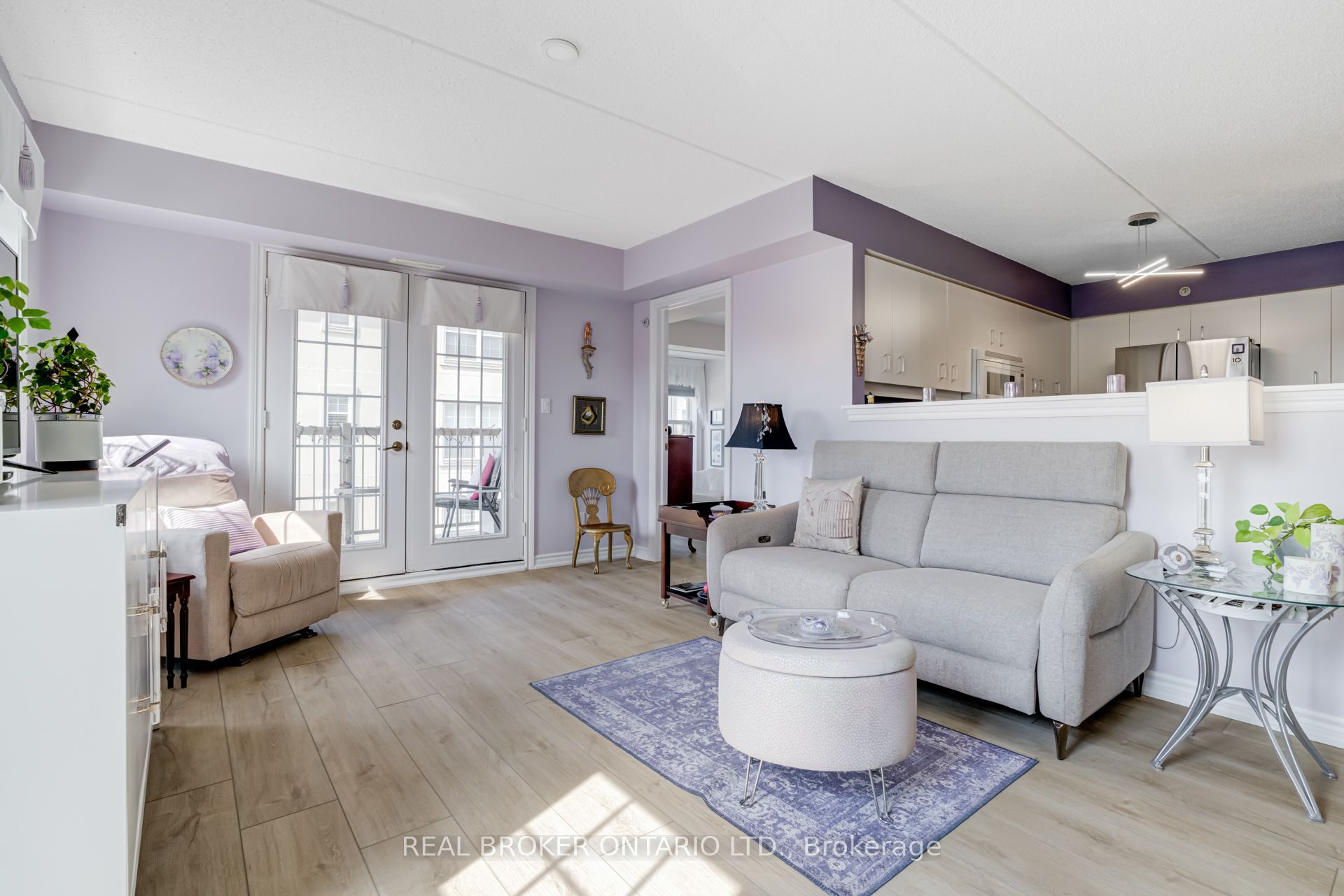 1460 Bishops Gate 313