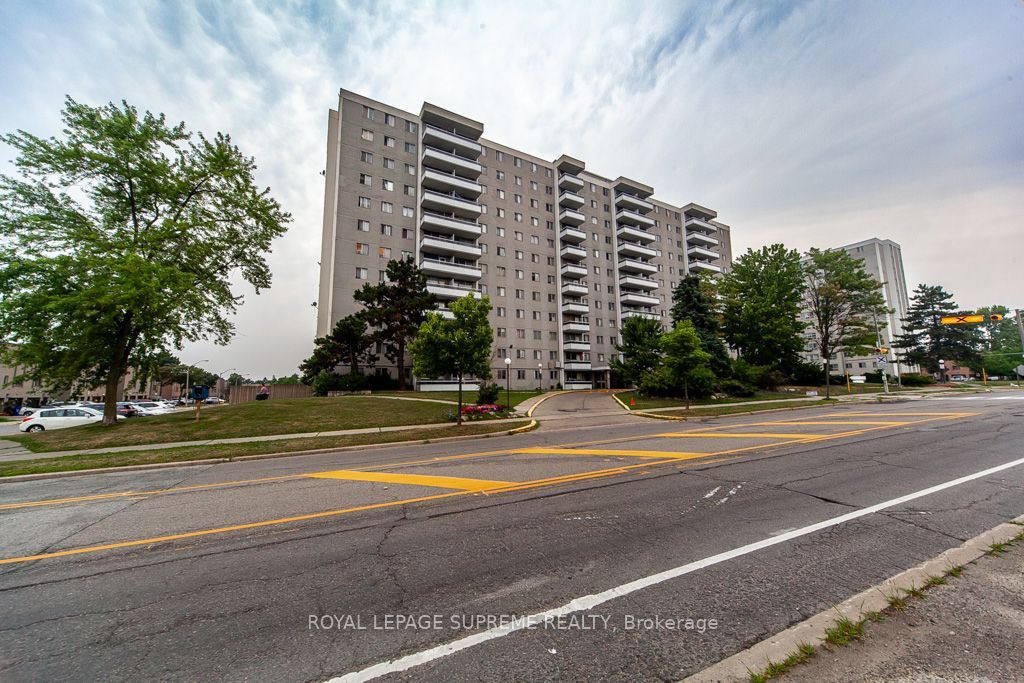 Photo of 940 Caledonia Road #908, Toronto, ON M6B 3Y4 (MLS # W12319449)
