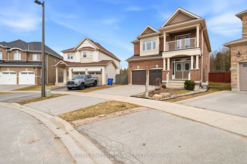 Photo of 24 Bamburg Street, Georgina, ON L0E 1R0 (MLS # N12966320)