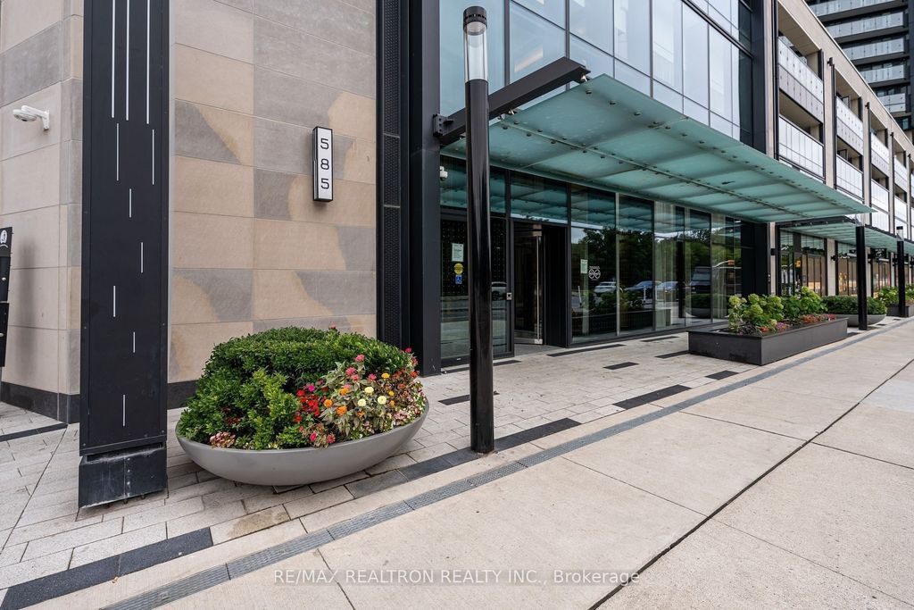 Photo of 585 Bloor Street E #1117, Toronto, ON M4W 0B3 (MLS # C13119034)