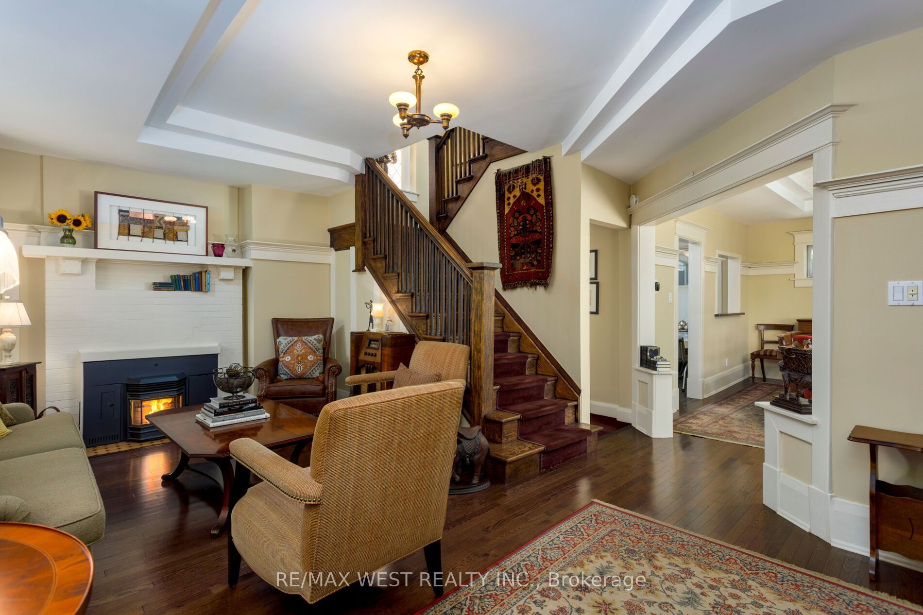 499 Parkside Drive