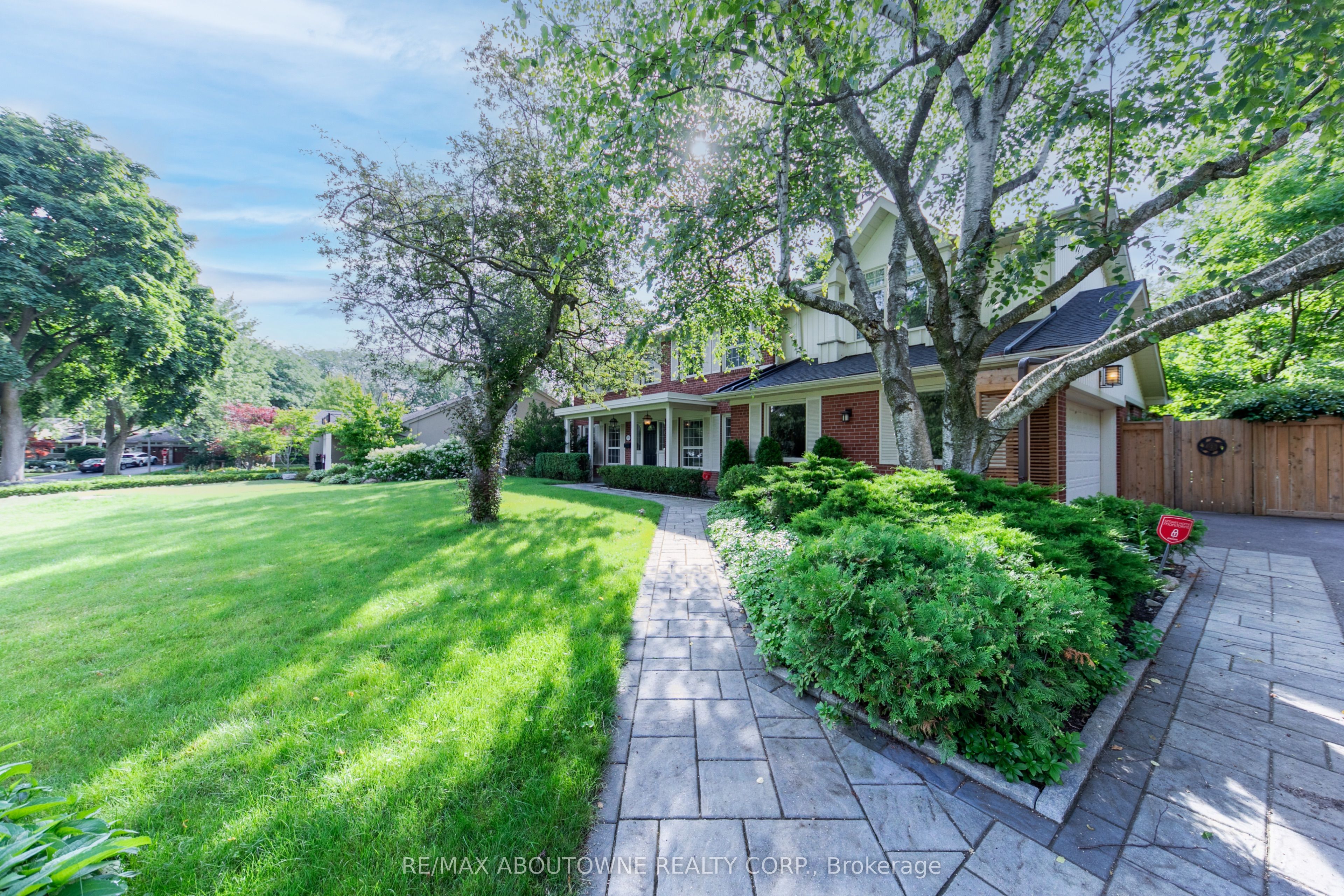 1290 Braeside Drive