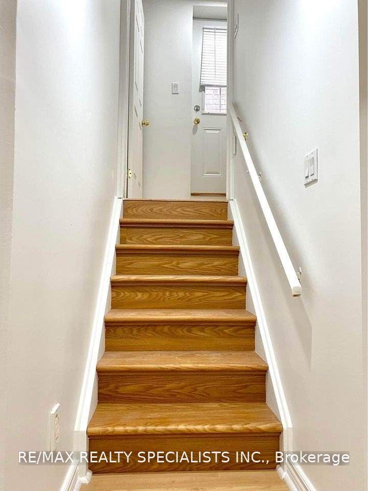 6 Ginger Grove Bsmt