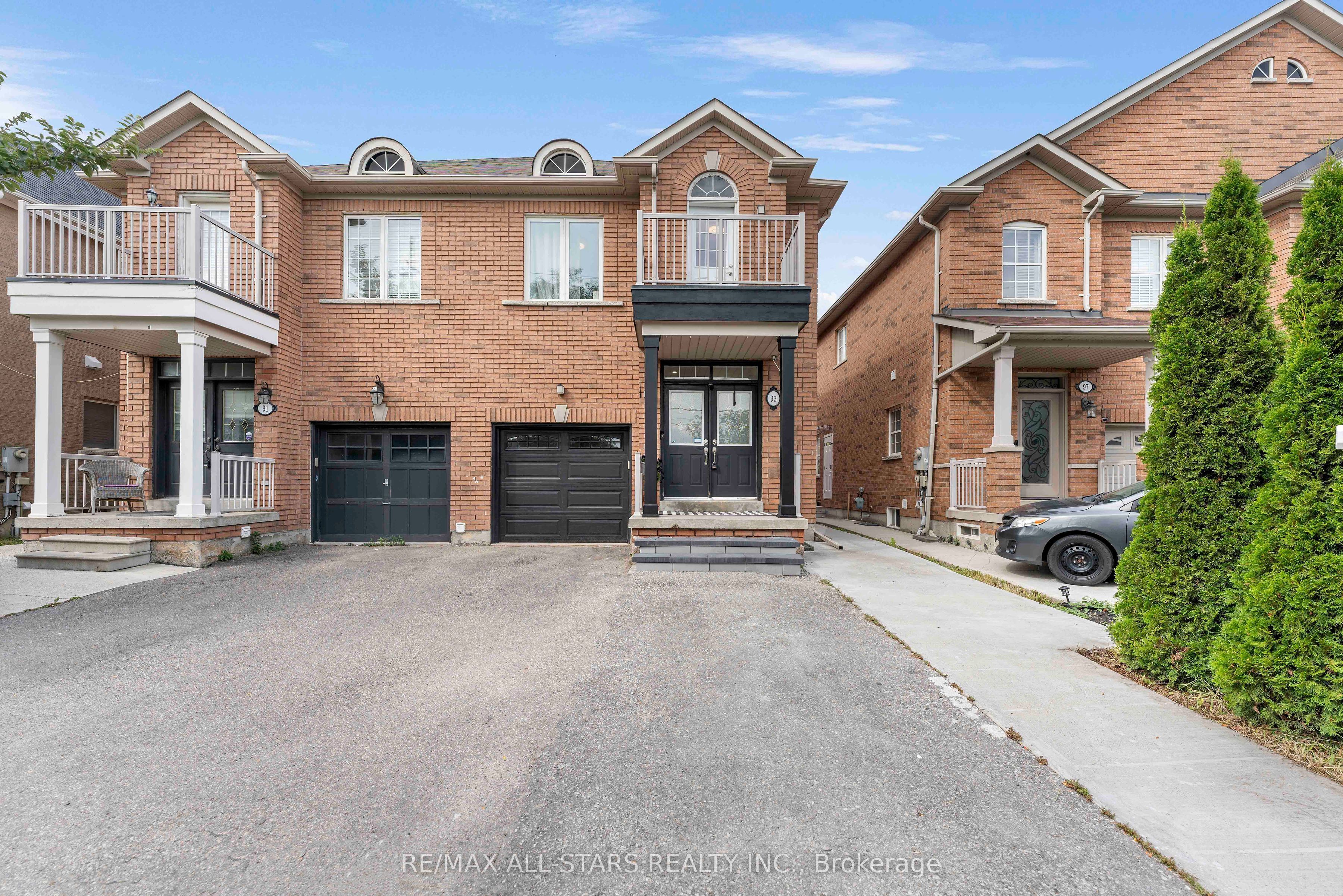 93 Arco Circle