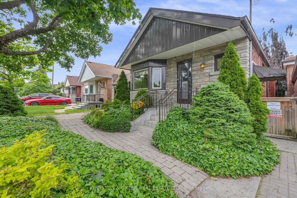 Photo of 498 Plains Road, Toronto, ON M4C 2Y8 (MLS # E13426592)