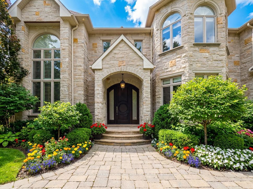 Photo of 2706 Bayview Avenue, Toronto, ON M2L 1B9 (MLS # C13751792)