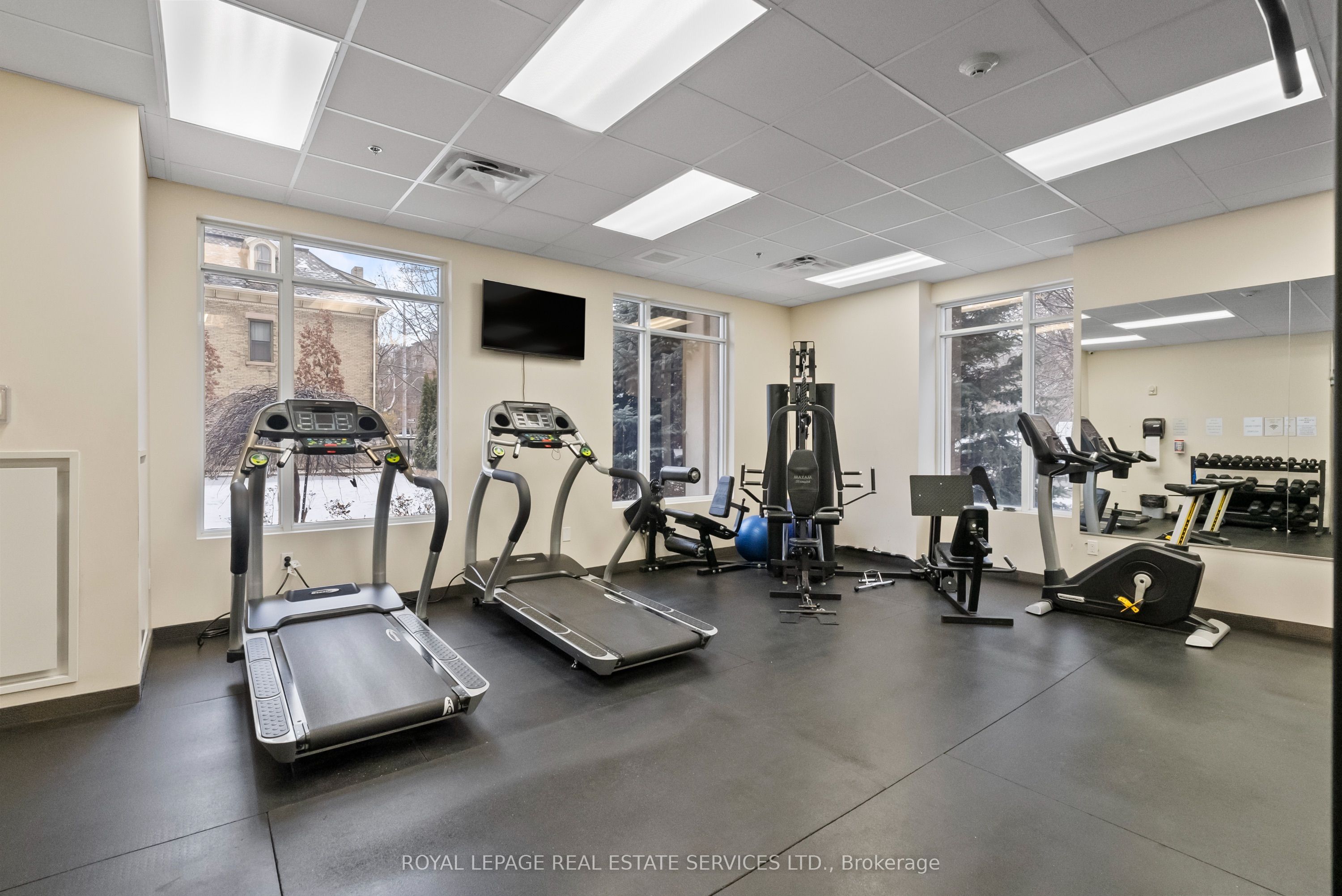 Hamilton, ON L8P 0B4, Canada, 2 Bedrooms Bedrooms, ,1 BathroomBathrooms,Residential,Active,123962