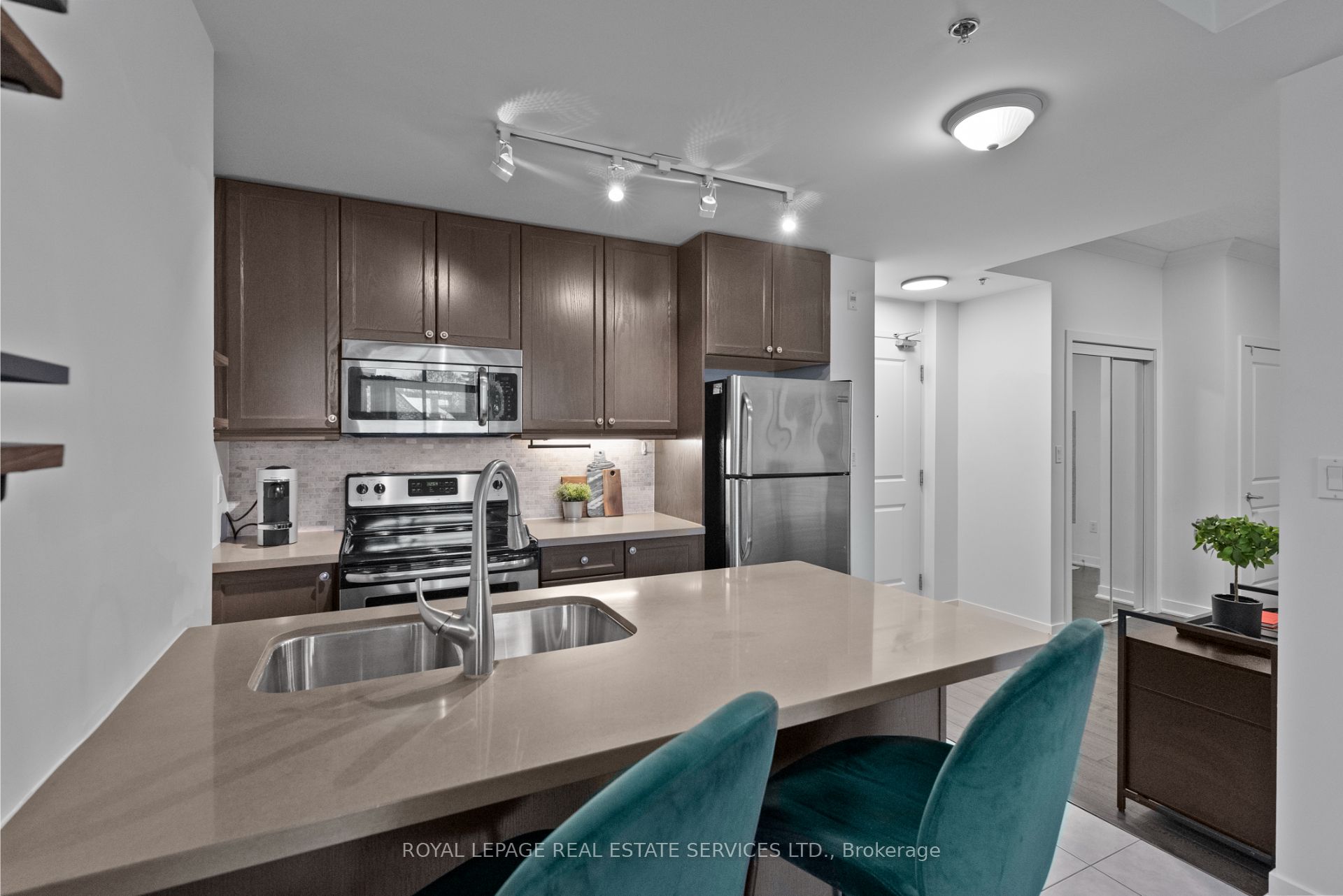 Hamilton, ON L8P 0B4, Canada, 2 Bedrooms Bedrooms, ,1 BathroomBathrooms,Residential,Active,123962