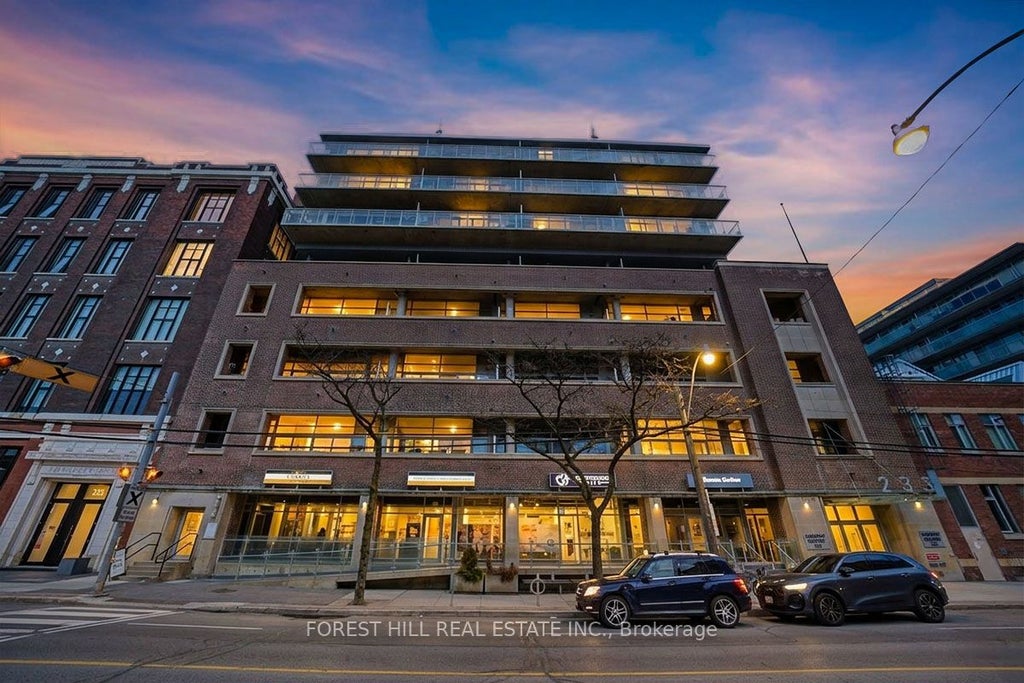 Photo of 233 Carlaw Avenue #804, Toronto, ON M4M 3N6 (MLS # E13139944)