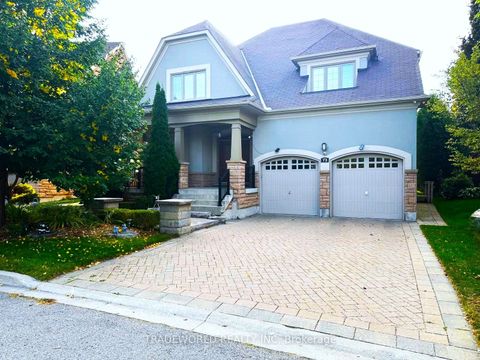 73 Glengordon Crescent Markham ON L6C 0K1