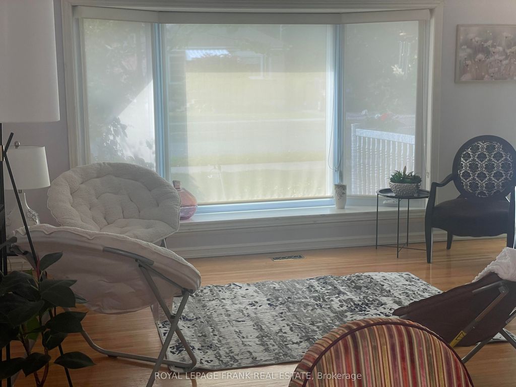 Photo of 872 Western Avenue, Peterborough, ON K9J 5V9 (MLS # X12428170)