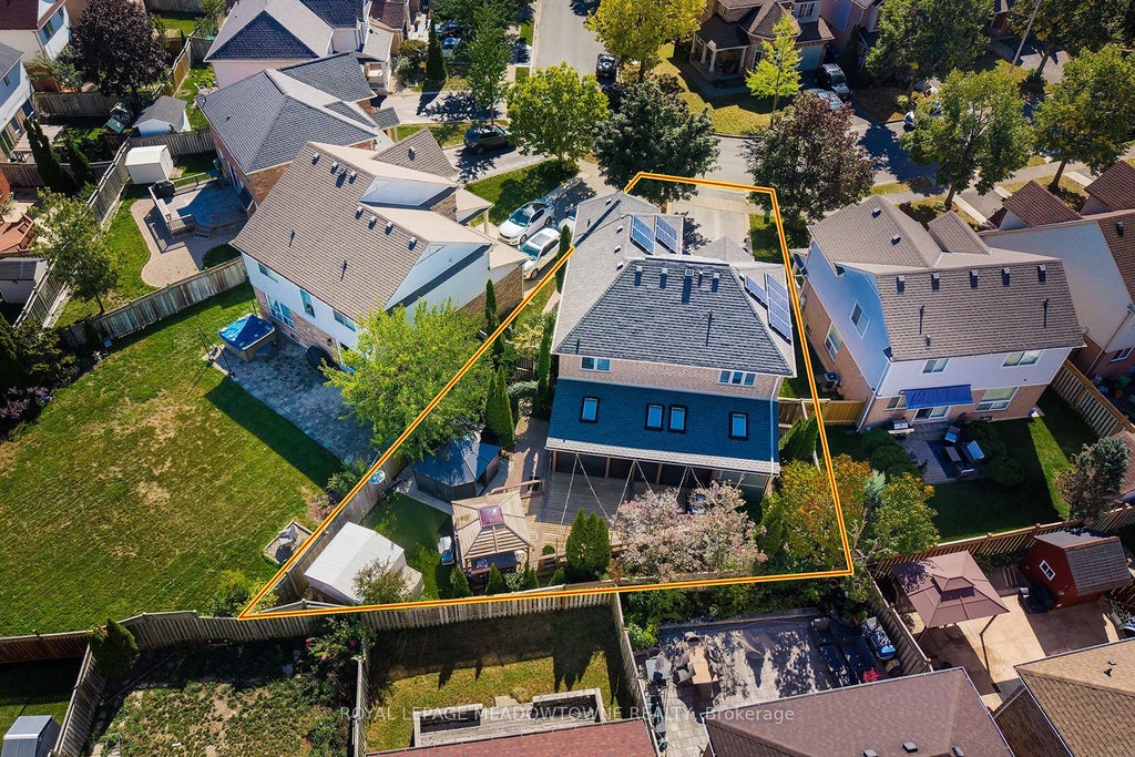 Photo of 43 Thorpe Crescent, Brampton, ON L7A 1P8 (MLS # W13832678)