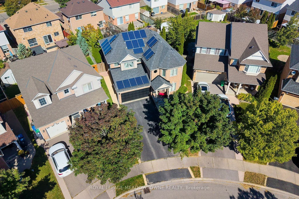 Photo of 43 Thorpe Crescent, Brampton, ON L7A 1P8 (MLS # W13832678)