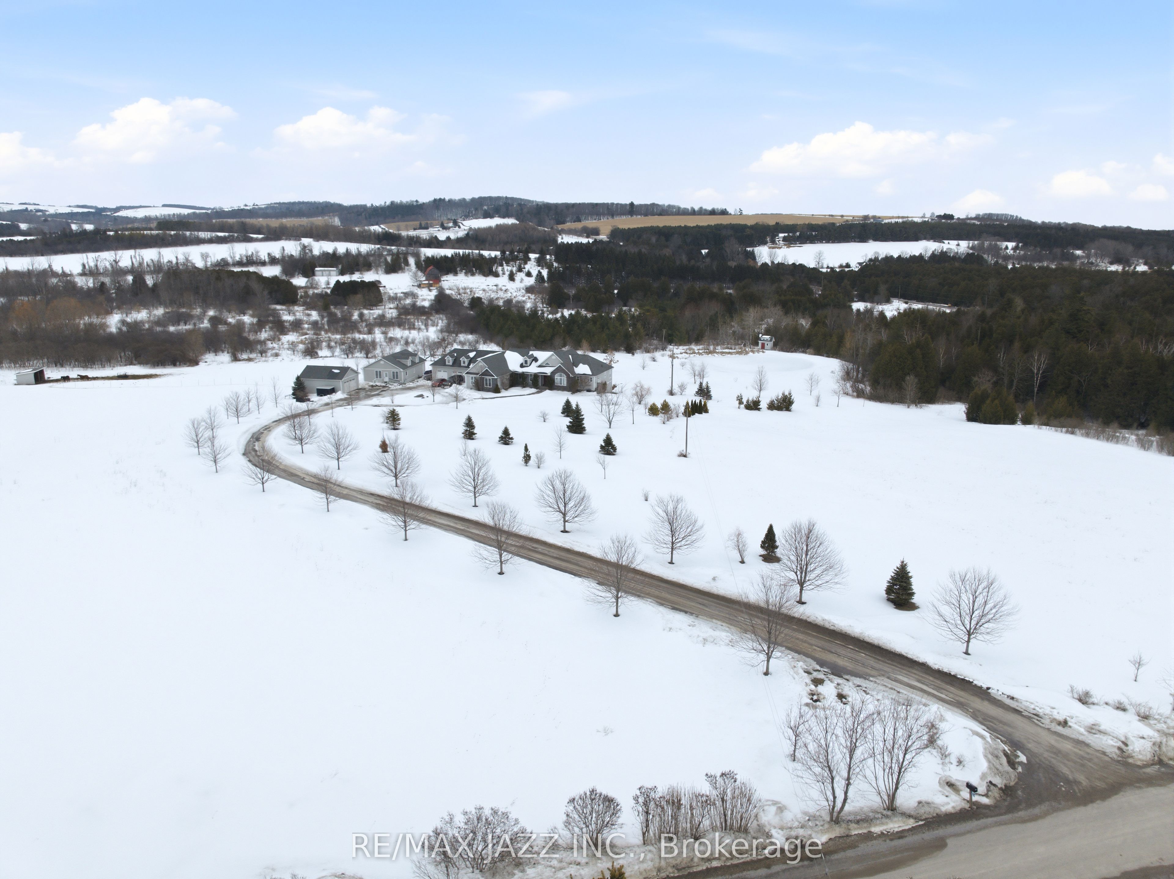 Photo 1 of 41 — 3663 Whitney Howard Road, Hamilton Township, ON K9A 4J7