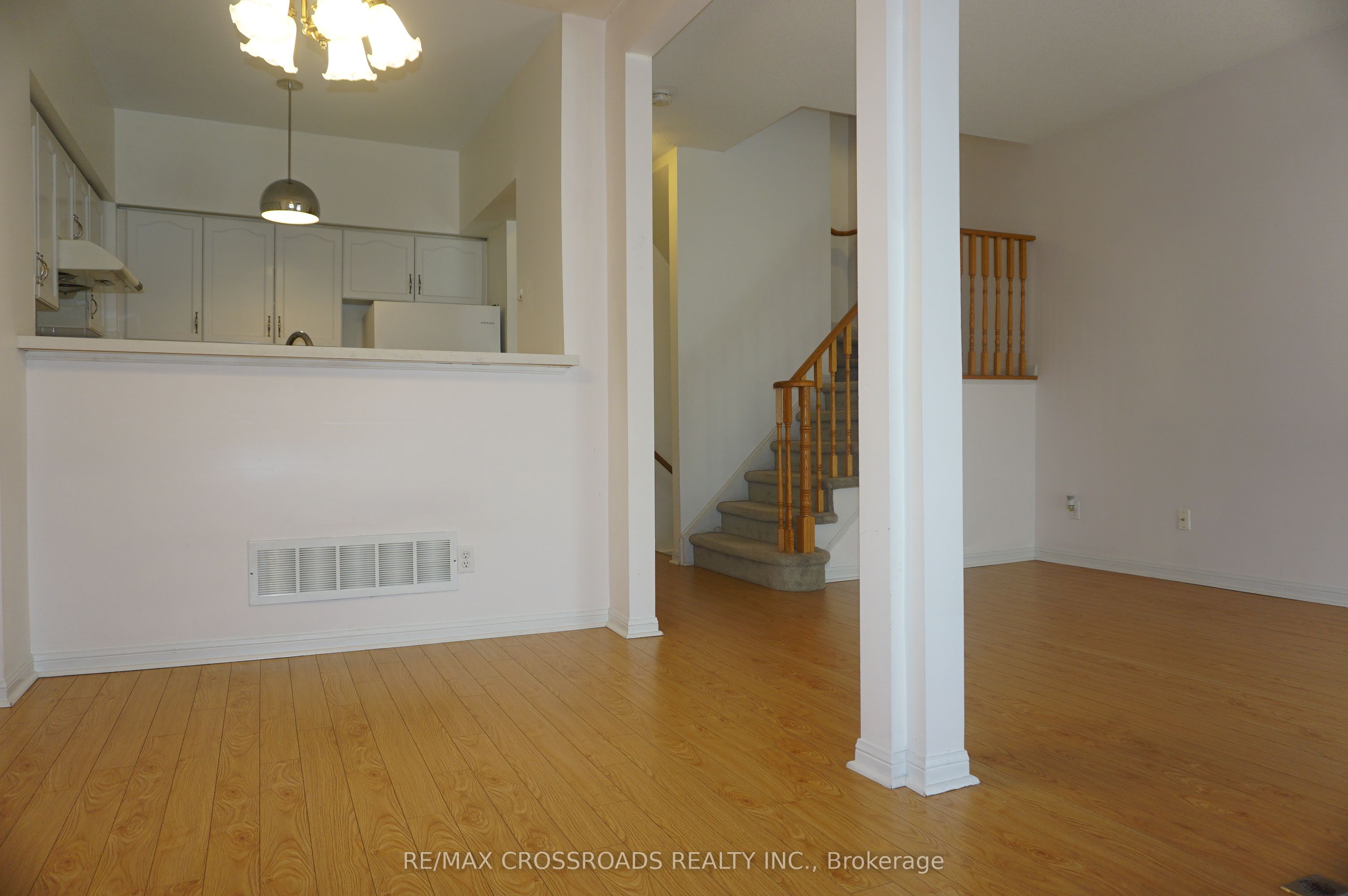 12 St Moritz Way 13