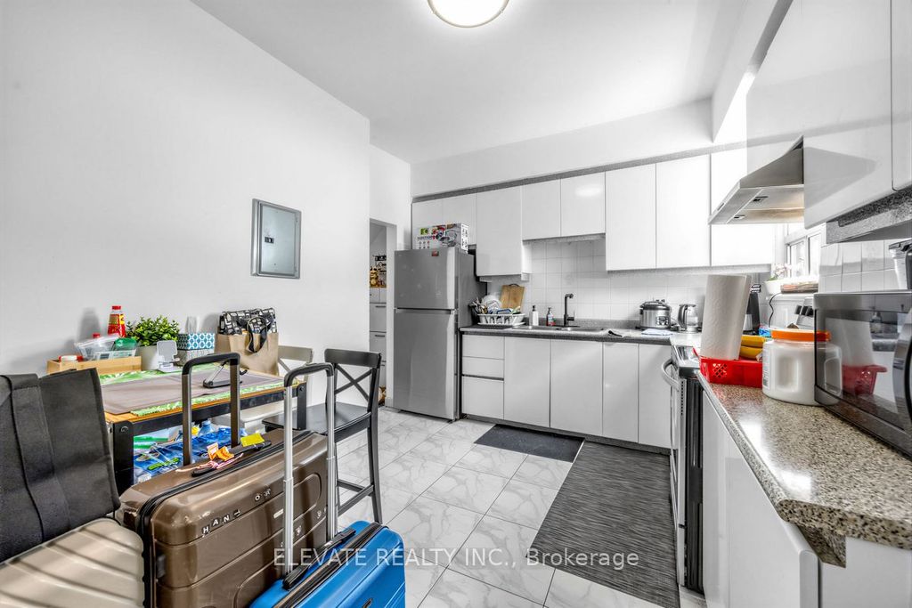 Photo of 1262 Lansdowne Avenue, Toronto, ON M6H 3Z8 (MLS # W12842472)