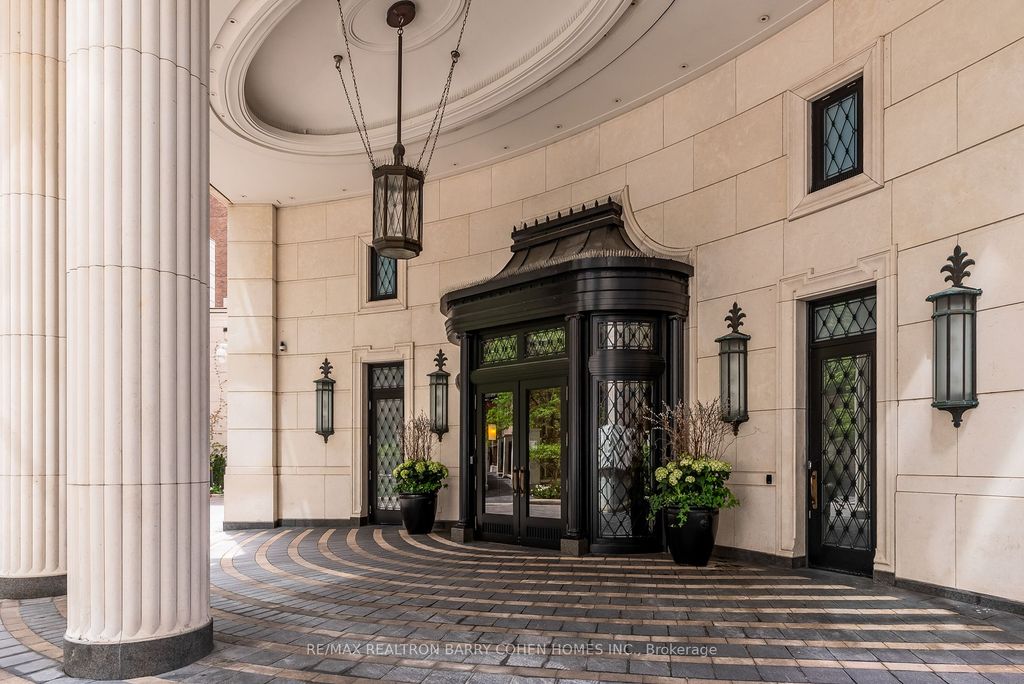 Photo of 1 St Thomas Street #1A, Toronto, ON M5S 3M5 (MLS # C12328258)