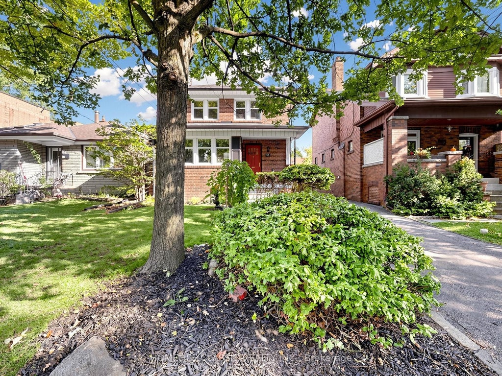 Photo of 25 Dartmouth Crescent, Toronto, ON M8V 1W9 (MLS # W13875312)