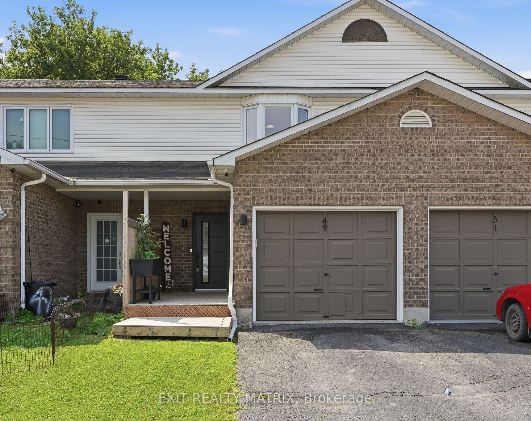 Photo 1 of 35 — 49 Forget Street, Russell, ON K0A 1W0