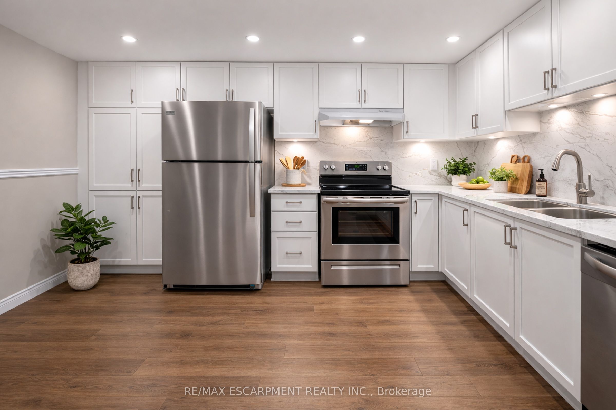 5070 Pinedale Avenue 302