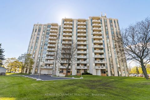 5070 Pinedale Avenue 302 Burlington ON L7L 5V6